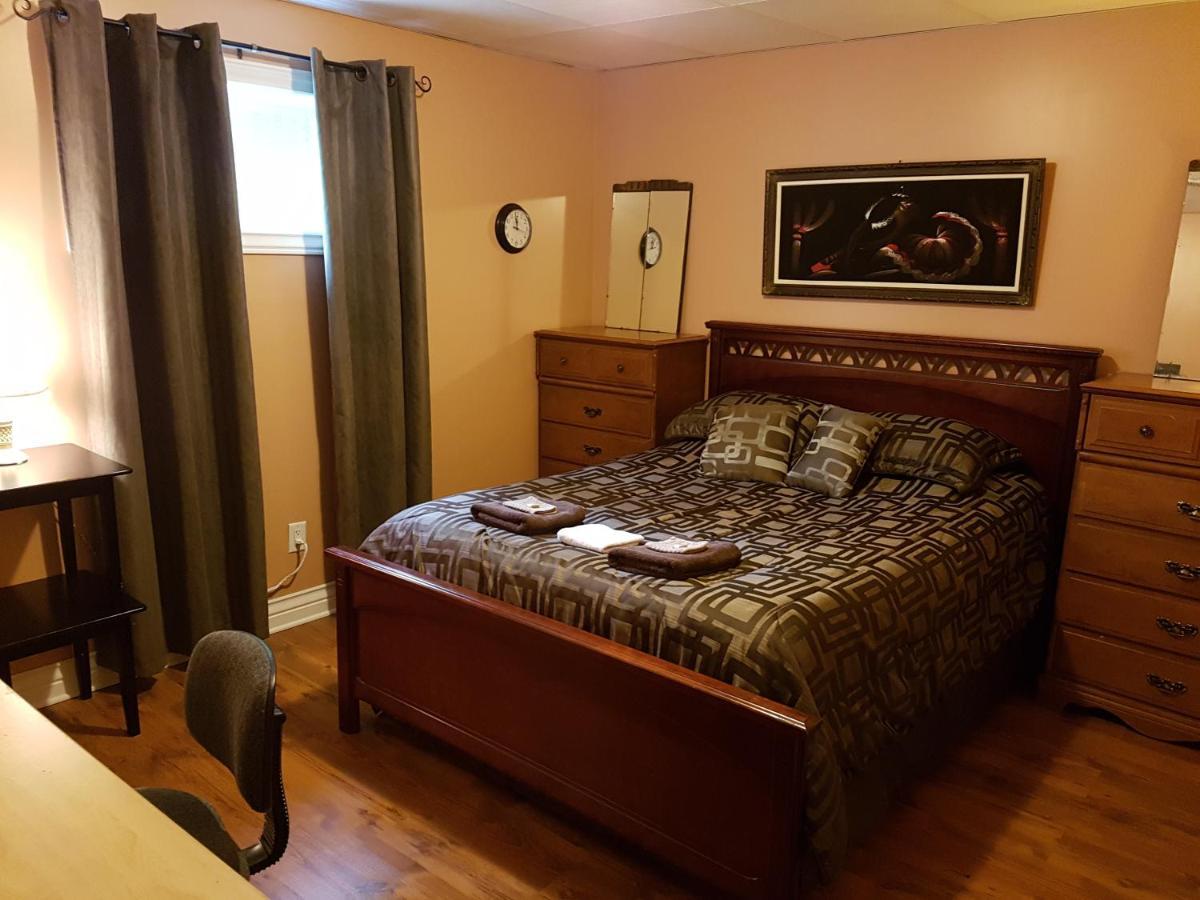Chelsea Gite Le Tresor Cache Bed & Breakfast מראה חיצוני תמונה