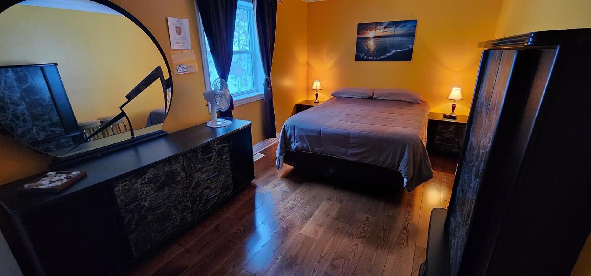 Chelsea Gite Le Tresor Cache Bed & Breakfast מראה חיצוני תמונה