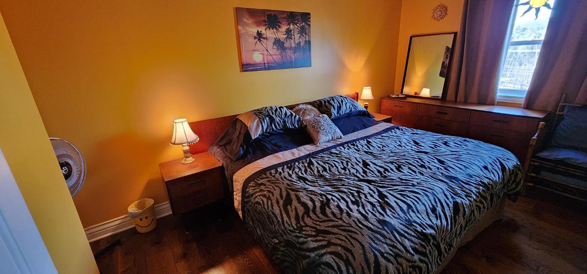 Chelsea Gite Le Tresor Cache Bed & Breakfast מראה חיצוני תמונה